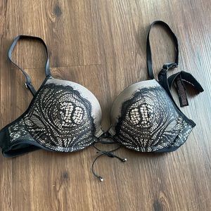 Victoria’s Secret very sexy push up bra